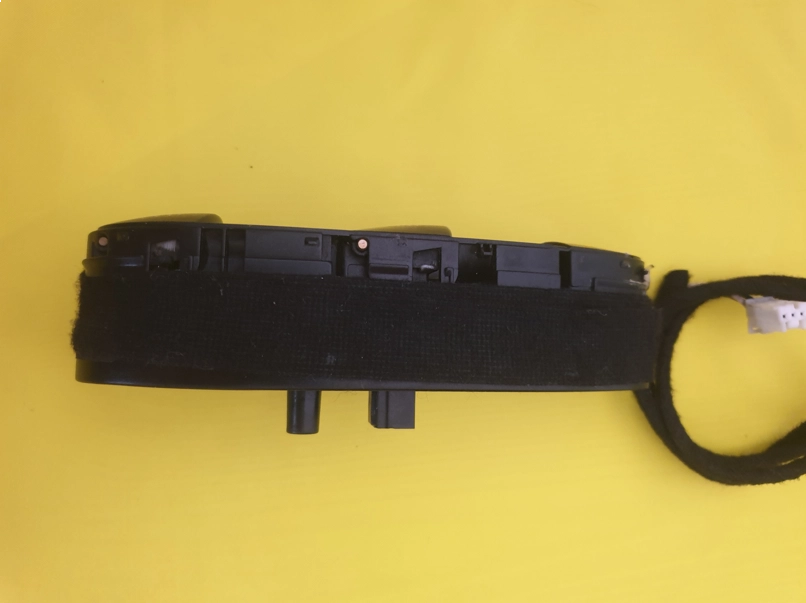 Mercedes w211 e200 cam butonu orjinal ÇIKMA a2118219951 KİLİT ARIZALI